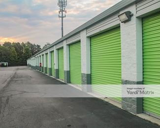 Photo 2 of Extra Space Storage - 2700 Whitney Place, District Heights, MD
