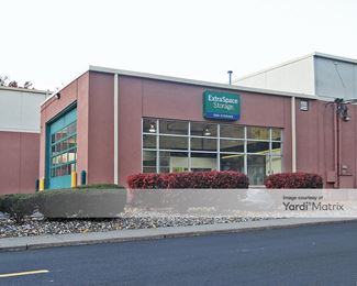 Photo 2 of Extra Space Storage - 500 South Broad Street, Glen Rock, NJ