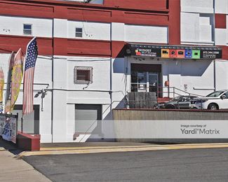 Photo 3 of Budget Self Storage - 414 Raymond Blvd, Newark, NJ