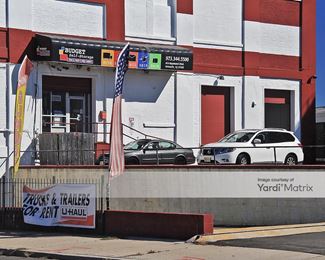 Photo 4 of Budget Self Storage - 414 Raymond Blvd, Newark, NJ