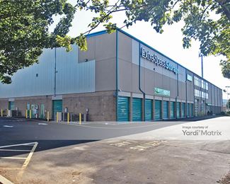 Photo 4 of Extra Space Storage - 1711 West Edgar Road, Linden, NJ