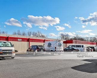 Photo 2 of Store Space Self Storage - 380 US Hwy 46, Totowa, NJ