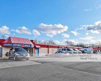 Photo 4 of Store Space Self Storage - 380 US Hwy 46, Totowa, NJ