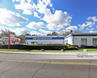 Photo 4 of Extra Space Storage - 140 Woodbine Street, Bergenfield, NJ