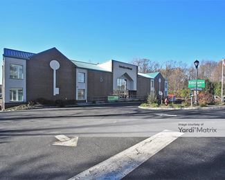 Photo 2 of Extra Space Storage - 5 Changebridge Road, Montville, NJ