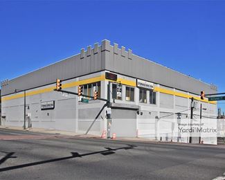 Photo 1 of Storage King USA - 1448 McCarter Hwy, Newark, NJ