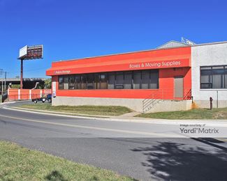 Photo 4 of Public Storage - 625 Glenwood Avenue, Hillside, NJ