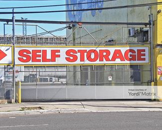 Photo 2 of Father-Son Moving-Storage - 190 Frelinghuysen Avenue, Newark, NJ