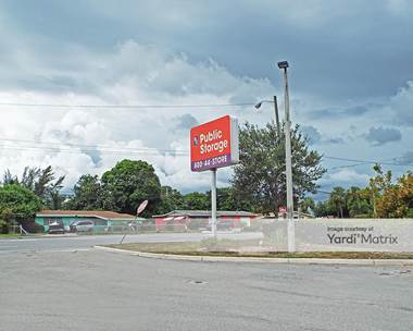 Storage Units for Rent available at 1247 45th Street, West Palm Beach, FL 33407