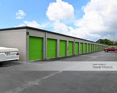 Storage Units for Rent available at 500 Haverhill Road North, Haverhill, FL 33415