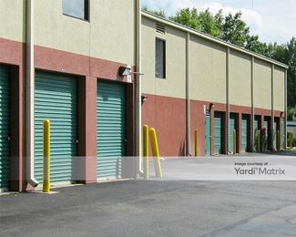 Photo 4 of Extra Space Storage - 2820 Hollywood Road, Falls Church, VA