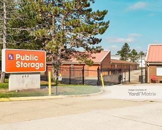 Photo 3 of Public Storage - 466 Herndon Pkwy, Herndon, VA