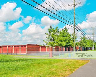 Photo 4 of Mini U Storage - 13721 Wall Road, Herndon, VA