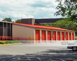 Photo 3 of Public Storage - 1751 Old Meadow Road, McLean, VA