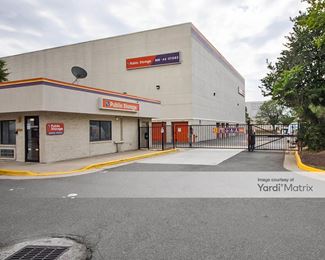 Photo 4 of Public Storage - 5610 General Washington Drive, Alexandria, VA