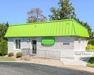 Photo 2 of Extra Space Storage - 3500 Commission Court, Woodbridge, VA