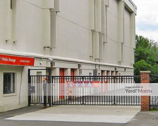 Photo 2 of Public Storage - 1510 Spring Hill Road, McLean, VA
