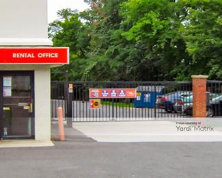 Photo 5 of Public Storage - 1510 Spring Hill Road, McLean, VA
