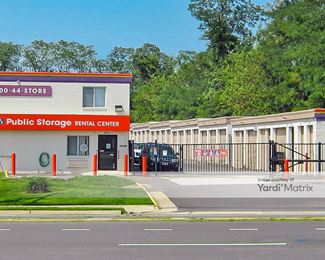 Photo 3 of Public Storage - 4312 Ravensworth Road, Annandale, VA