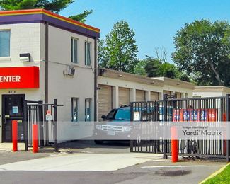 Photo 4 of Public Storage - 4312 Ravensworth Road, Annandale, VA
