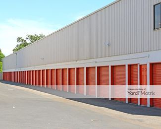 Photo 4 of Sentry Storage - 5152 Auburn Blvd, Sacramento, CA