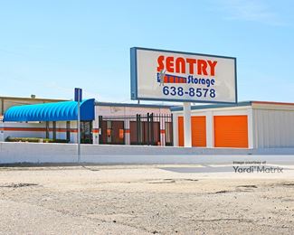 Photo 1 of Sentry Storage - 11319 Folsom Blvd, Rancho Cordova, CA