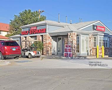 Storage Units for Rent available at 4620 Pan American Fwy, Albuquerque, NM 87109