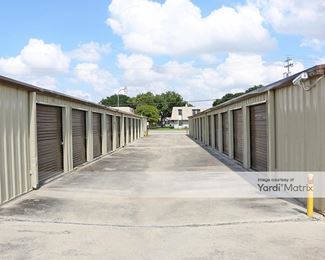 Photo 5 of RightSpace Storage - 620 North Highway 123 Bypass, Seguin, TX