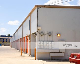 Photo 3 of Public Storage - 1938 NE Loop 410, San Antonio, TX