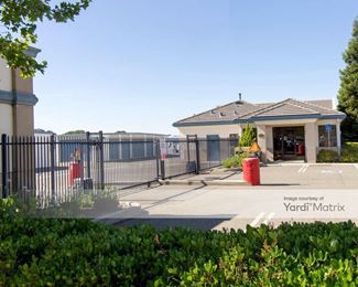 Photo 2 of Blue Oaks Self Storage - 1450 Blue Oaks Blvd, Roseville, CA