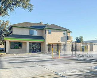 Photo 1 of Extra Space Storage - 9800 Dino Drive, Elk Grove , CA