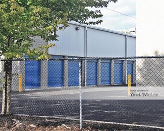 Photo 4 of Access Self Storage - 360 Central Avenue, Clark, NJ