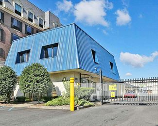 Photo 3 of Extra Space Storage - 390 South Van Brunt Street, Englewood, NJ