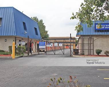 Storage Units for Rent available at 390 South Van Brunt Street, Englewood, NJ 07631
