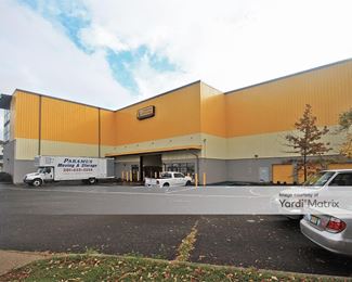 Photo 2 of Safeguard Self Storage - 182 Belmont Avenue, Garfield, NJ