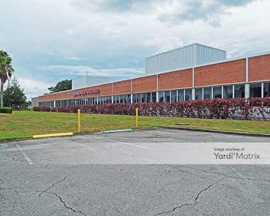 Storage Units for Rent available at 1177 West Blue Heron Blvd, Riviera Beach, FL 33404