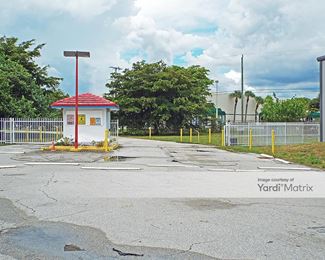 Photo 3 of Storage Rentals of America - 1177 West Blue Heron Blvd, Riviera Beach, FL
