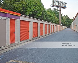 Photo 4 of Public Storage - 2519 Chantilly Drive, Atlanta, GA