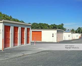 Photo 4 of Public Storage - 5979 Old Dixie Hwy, Forest Park, GA