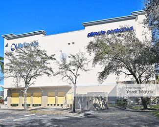 Photo 3 of Extra Space Storage - 1401 Mercer Avenue, West Palm Beach, FL