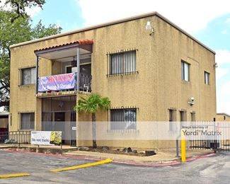 Photo 1 of Texas Maxi Mini Storage - 12325 West Avenue, San Antonio, TX