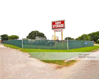 Photo 5 of Maximum Mini Storage - 115 Villa Drive, Universal City, TX