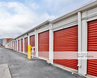 Photo 5 of StorageMart - 1663 Horal Drive, San Antonio, TX