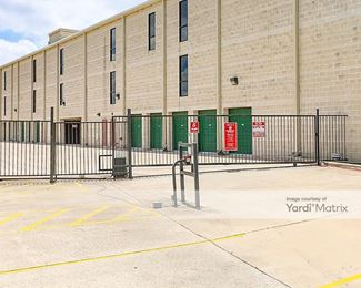Photo 2 of CubeSmart Self Storage - 2310 North Loop 1604 West, San Antonio, TX