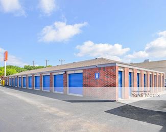 Photo 2 of Public Storage - 13414 West Avenue, San Antonio, TX
