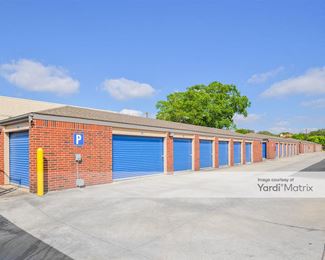 Photo 3 of Public Storage - 13414 West Avenue, San Antonio, TX