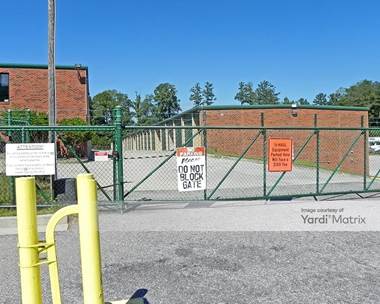 Storage Units for Rent available at 215 Mcfarland Pkwy, Alpharetta, GA 30004