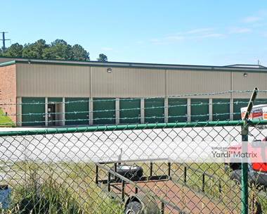 Storage Units for Rent available at 215 Mcfarland Pkwy, Alpharetta, GA 30004
