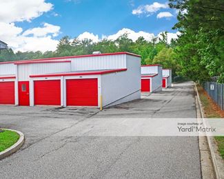 Photo 2 of iStorage - 43890 Commerce Avenue, Hollywood, MD