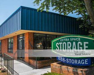 Photo 1 of Extra Space Storage - 10590 Metropolitan Avenue, Kensington, MD